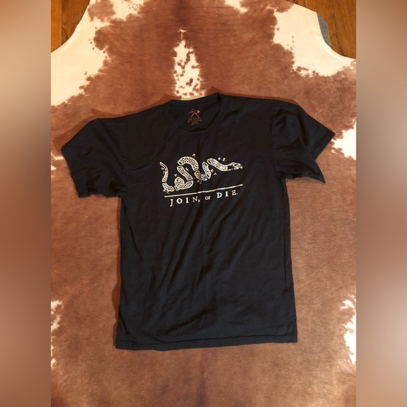 Join or Die shirt 
size large - Picture 1 of 2